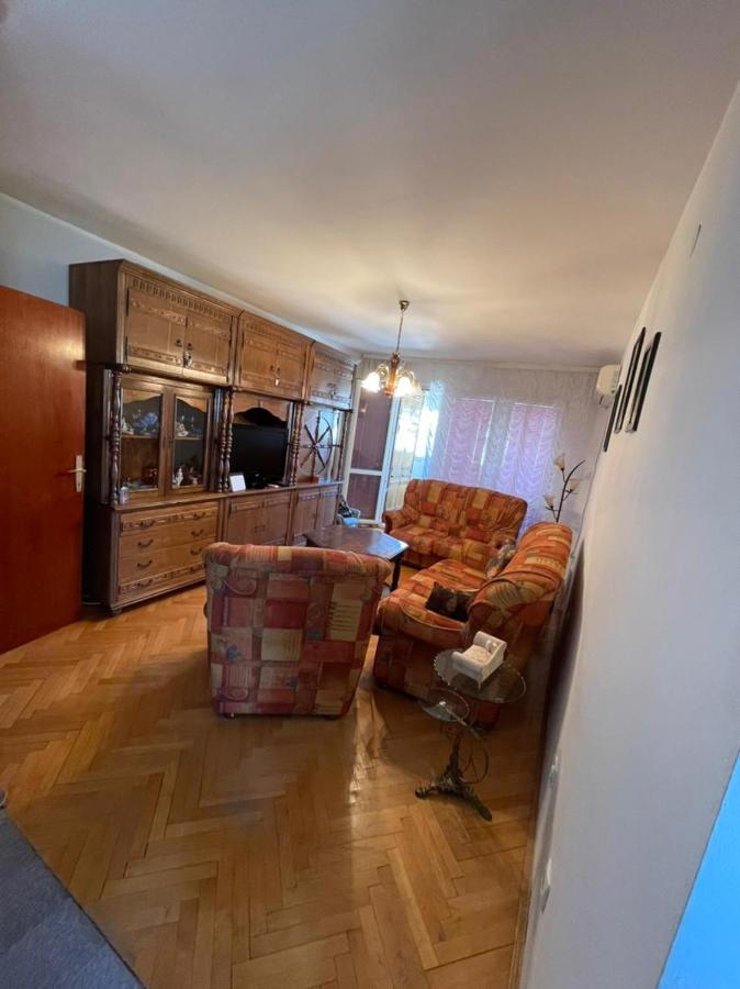D&N Apartman بار المظهر الخارجي الصورة