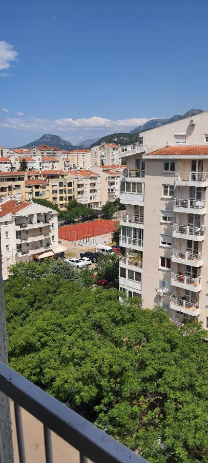 D&N Apartman بار المظهر الخارجي الصورة